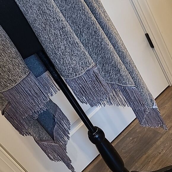 MAD STYLE OS  fringed vest - Picture 2 of 8